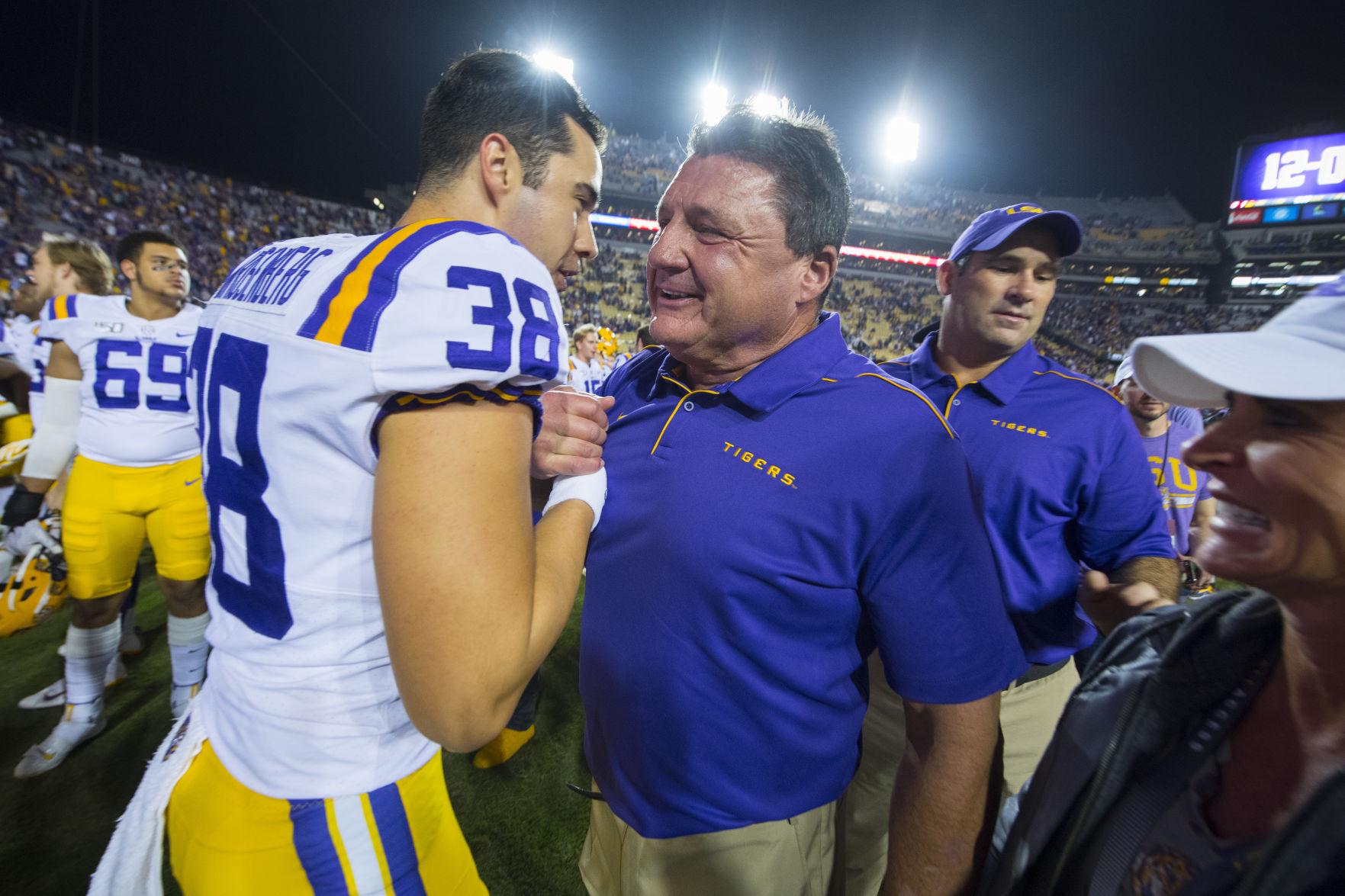 BR..lsutexasammain.120119 TS 2346.jpg